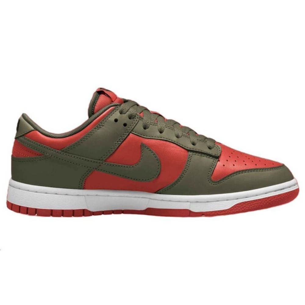 Nike Dunk "Mystic Red"