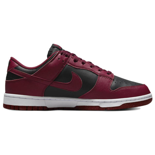 Nike Dunk next nature "gym red"
