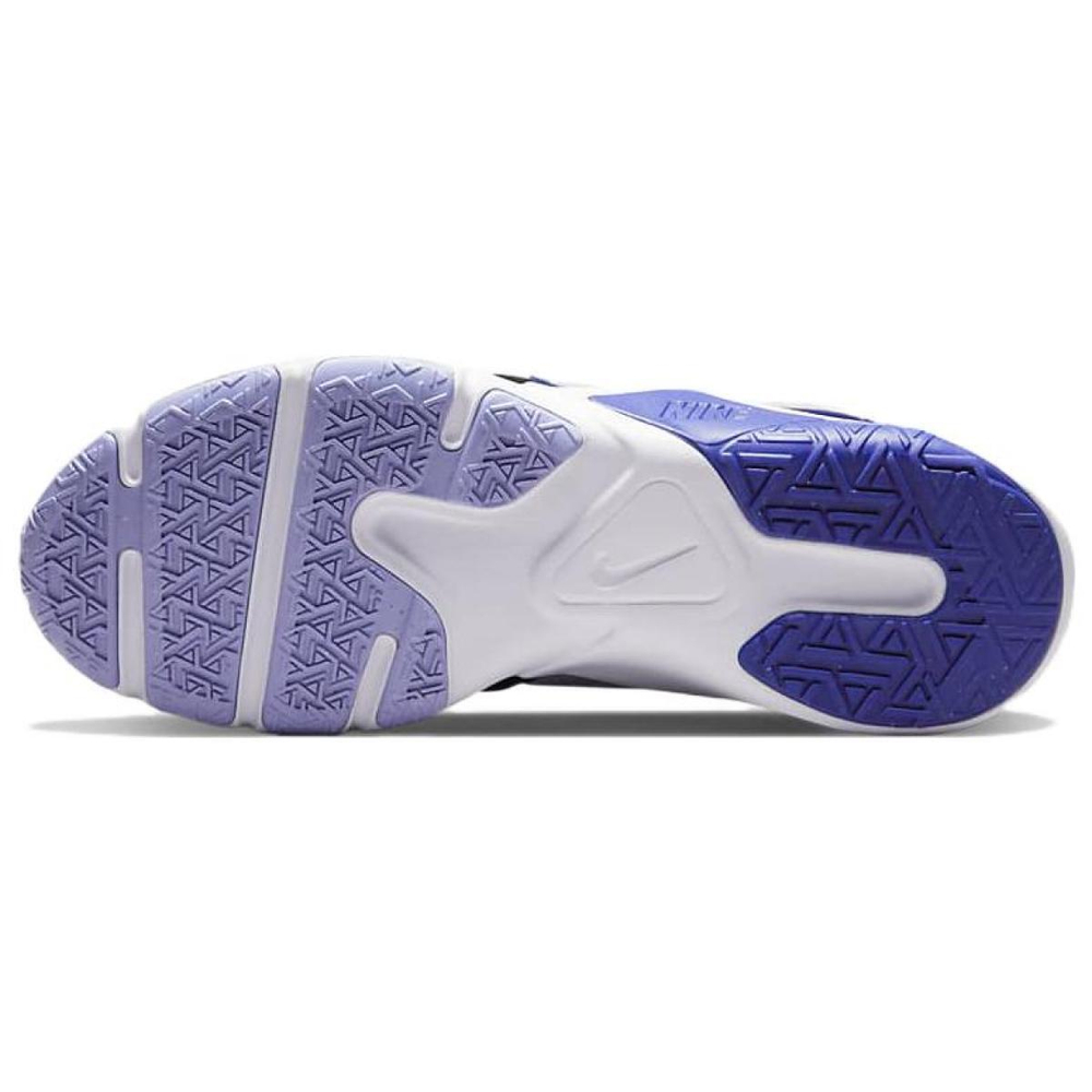 Nike Legend Essential 2