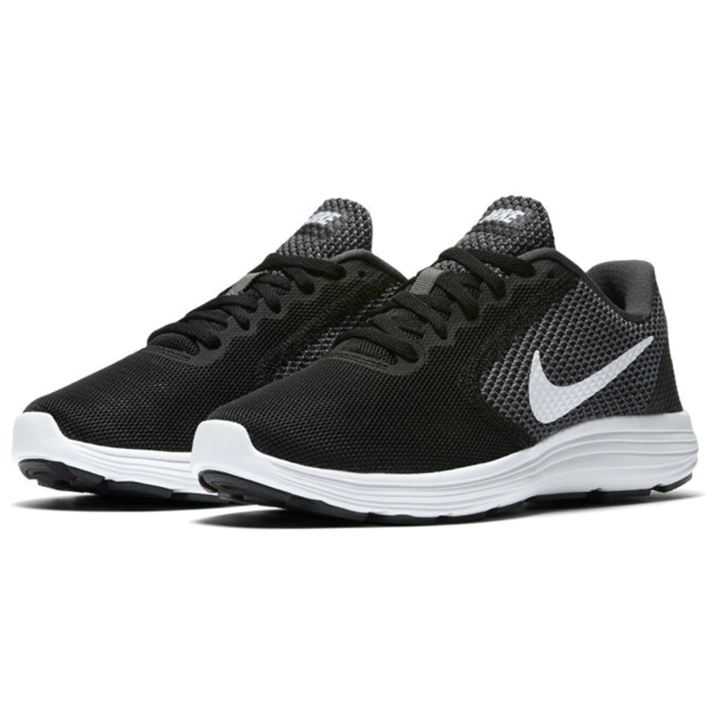 Nike REVOLUTION 3