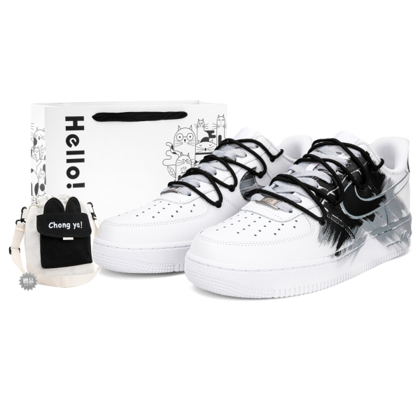 【 】 Nike Air Force 1