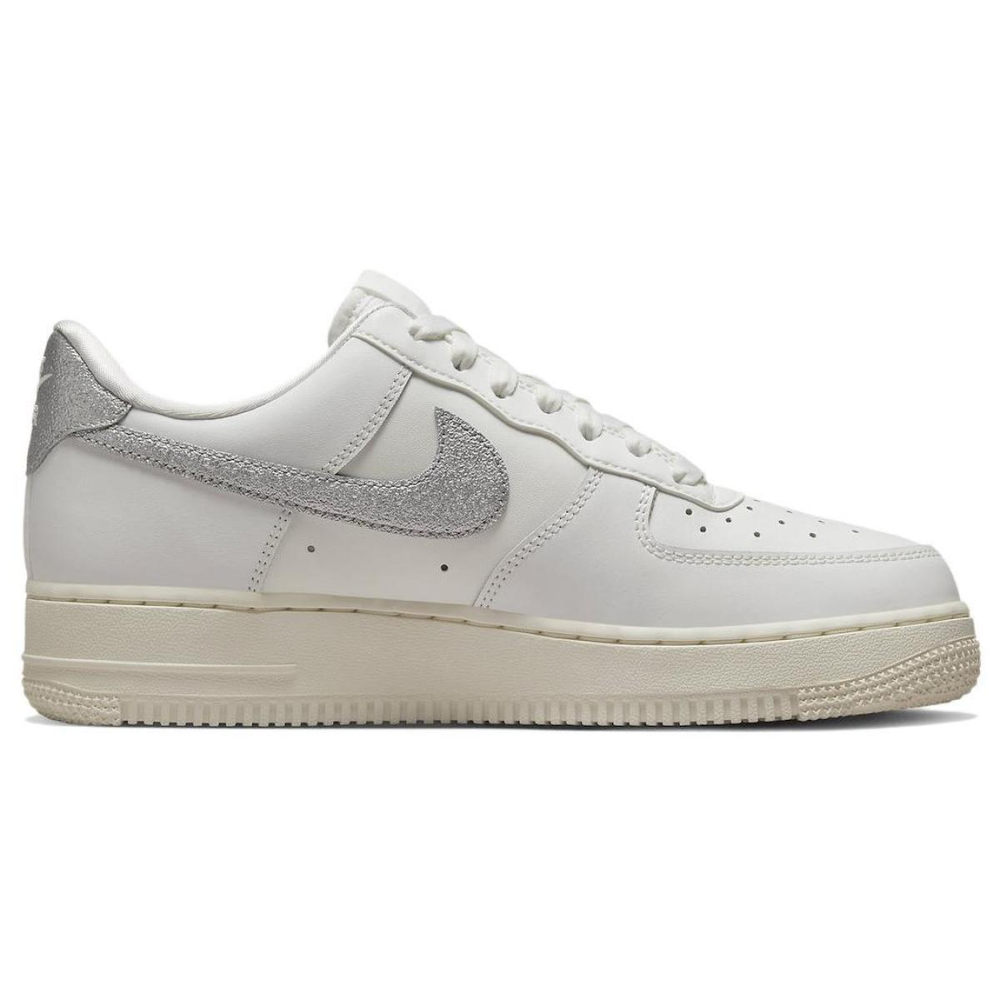 Nike Air Force 1 silver swoosh