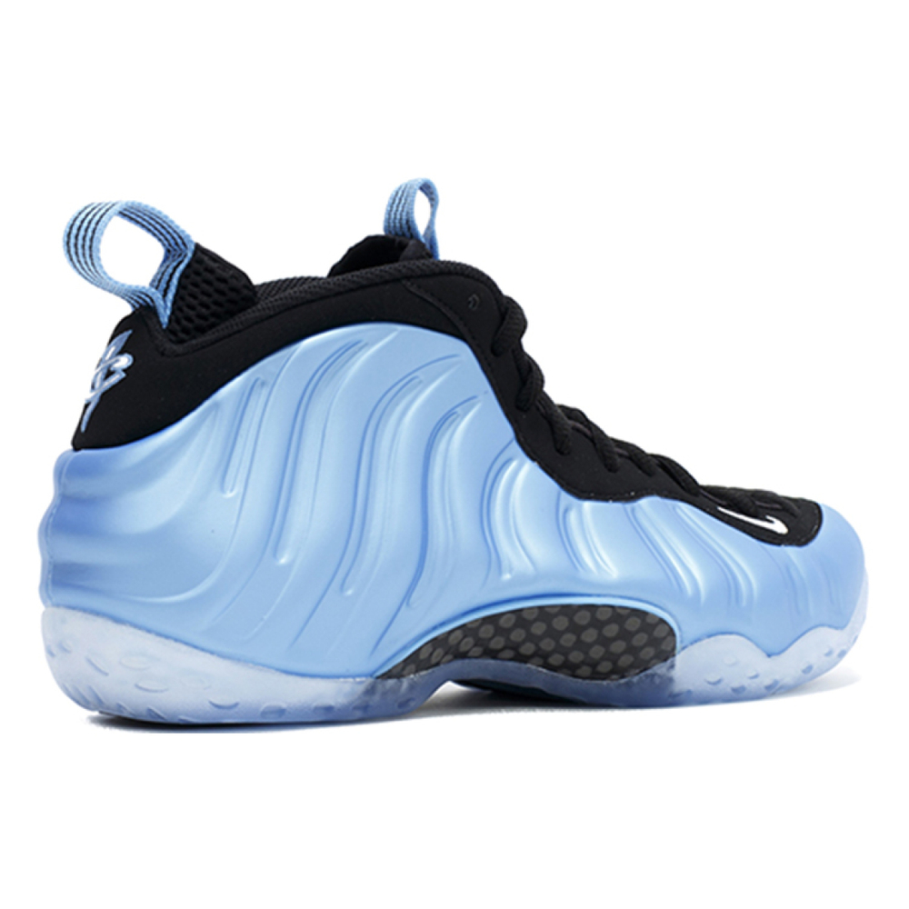 Nike Foamposite One one university blue