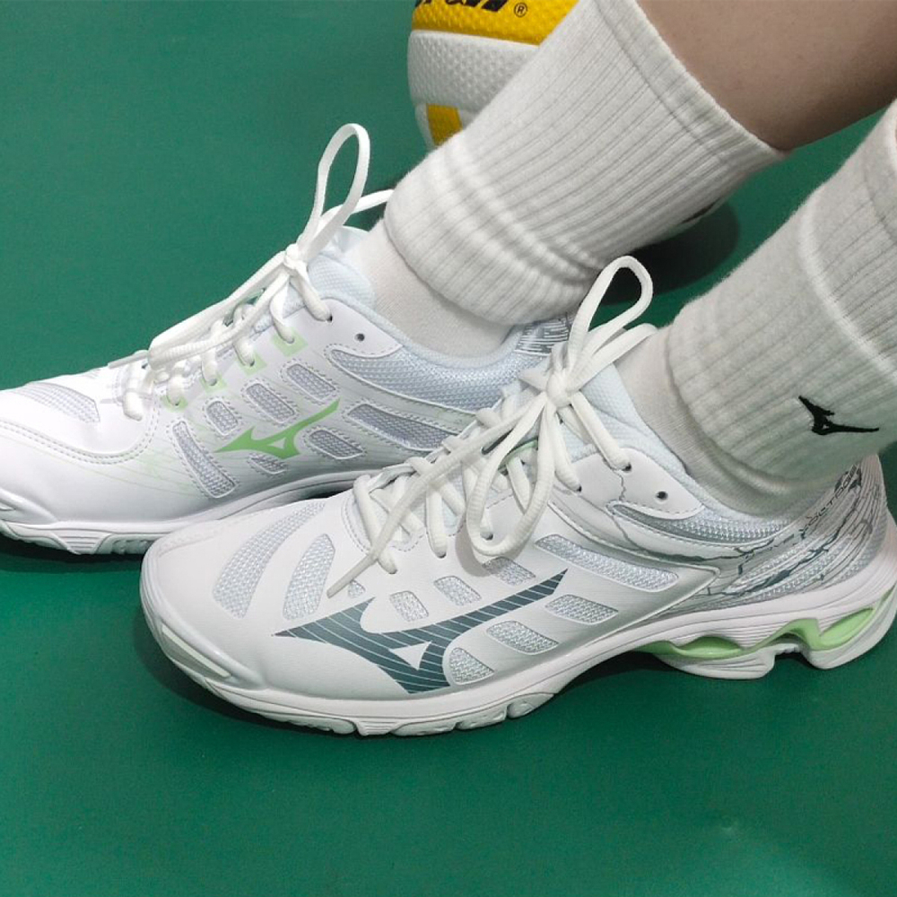 Mizuno Wave Voltage