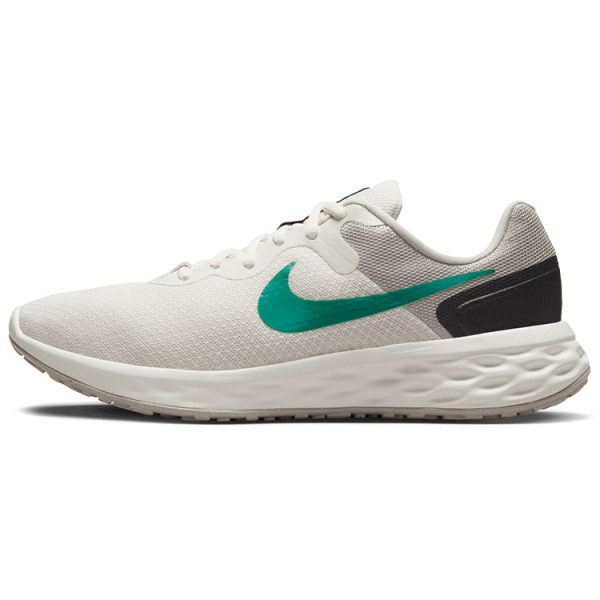 Nike REVOLUTION 6