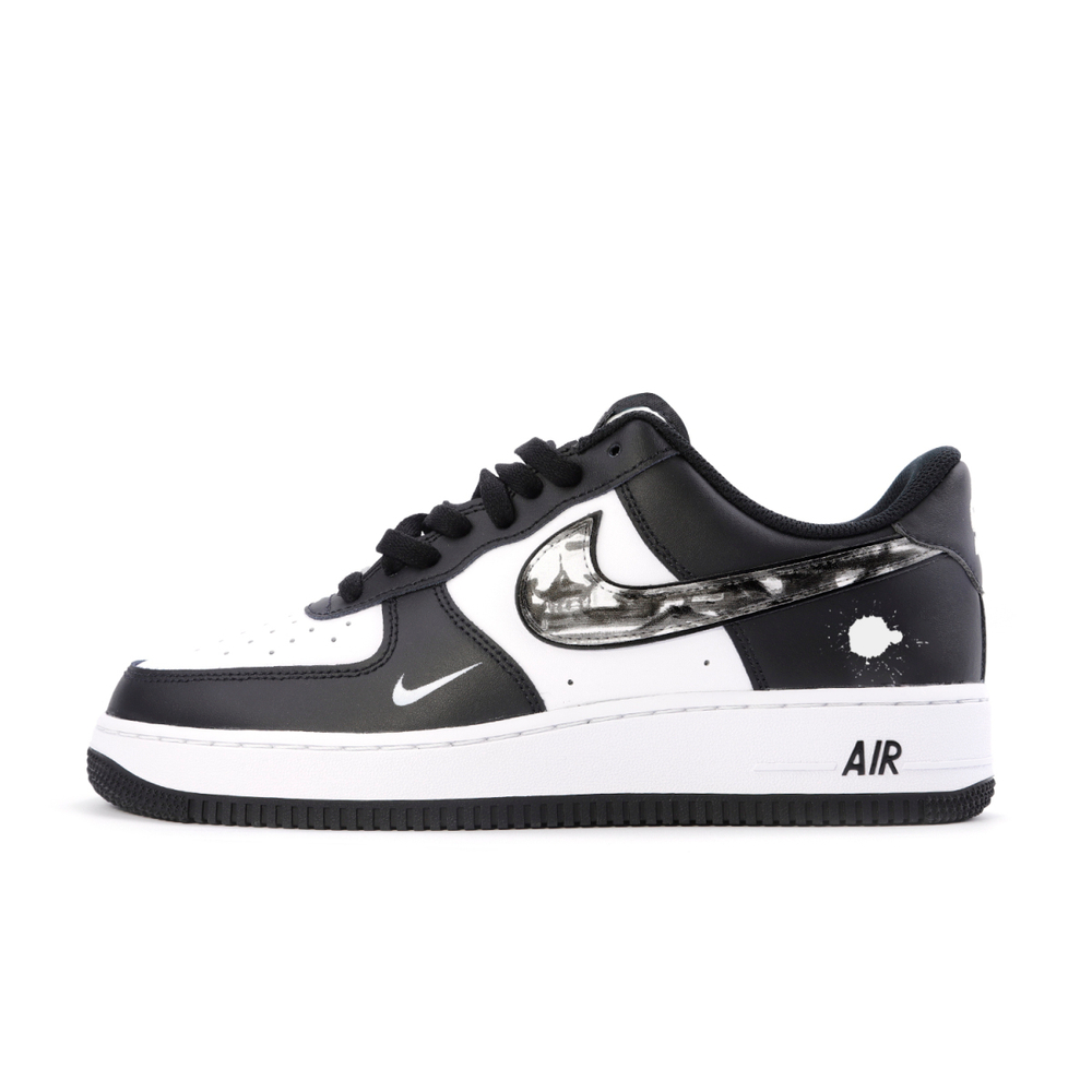 【 】 Nike Air Force 1 "Panda"