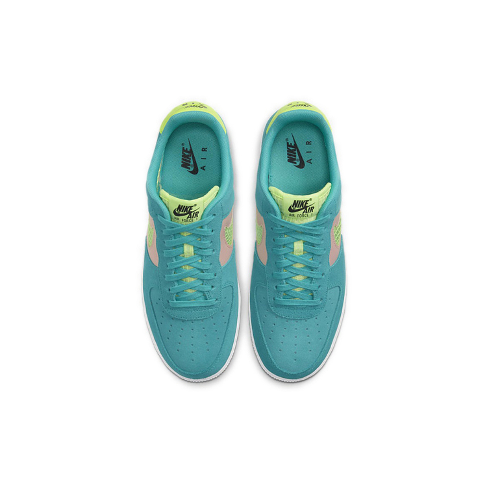 Nike Air Force 1 07 Lv8