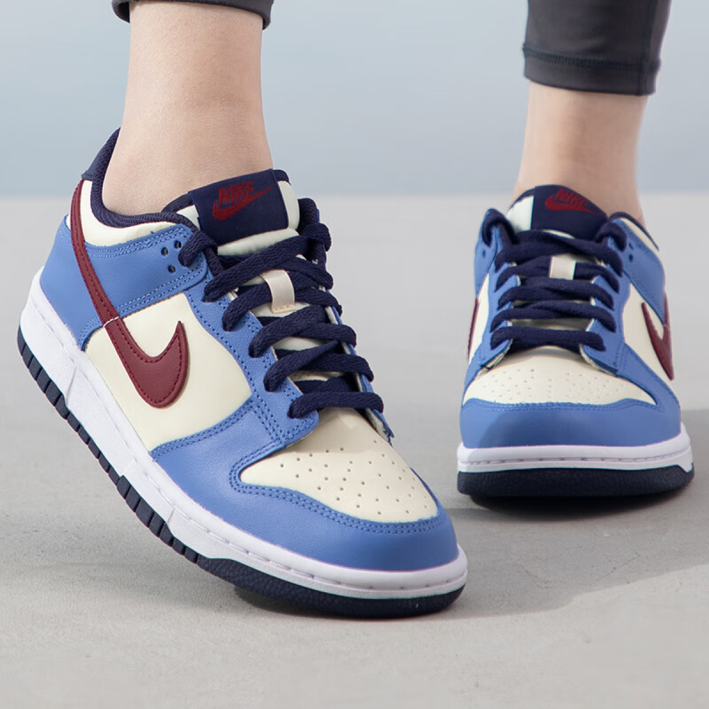 Nike Dunk Low