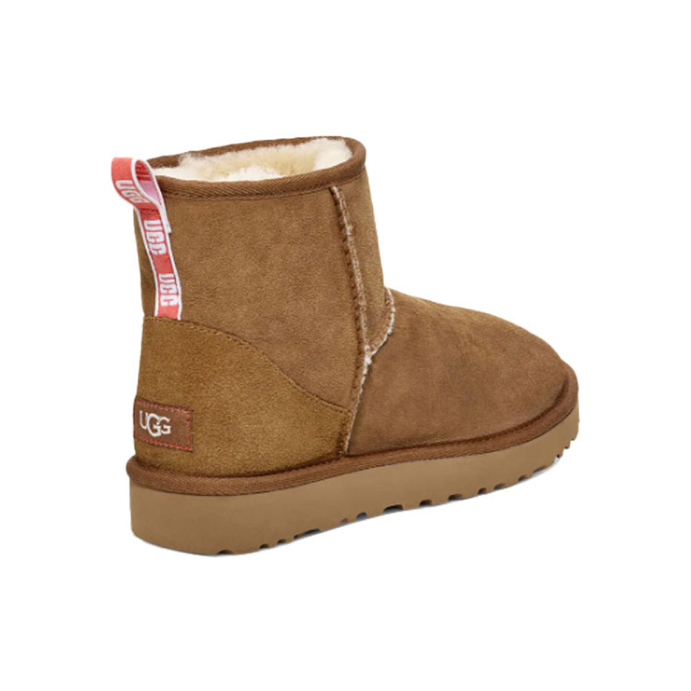 UGG Classic Mini II Graphic Logo