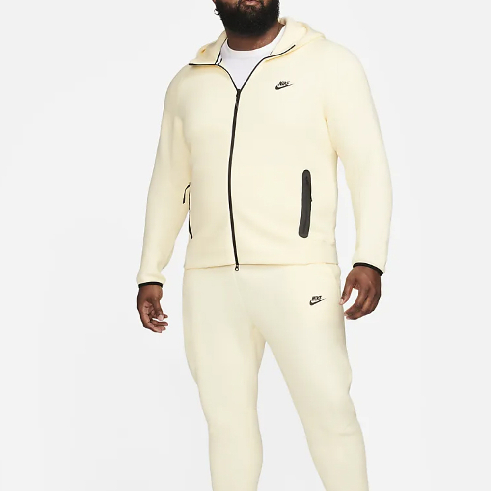 Nike Sportswear Tech Fleece Windrunner Logo
