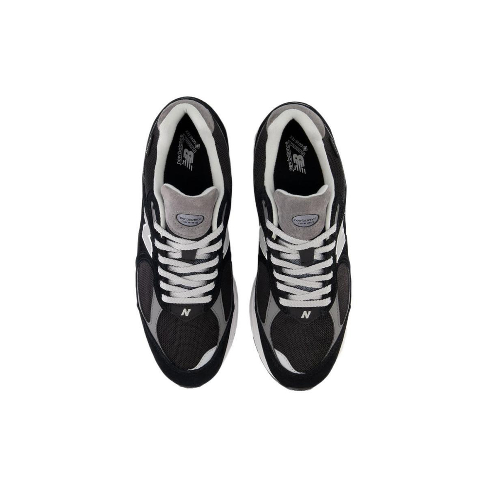 New Balance NB 2002R