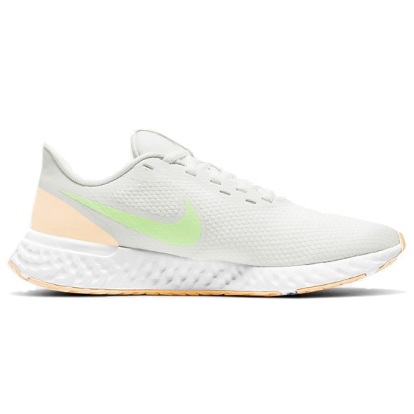 Nike REVOLUTION 5