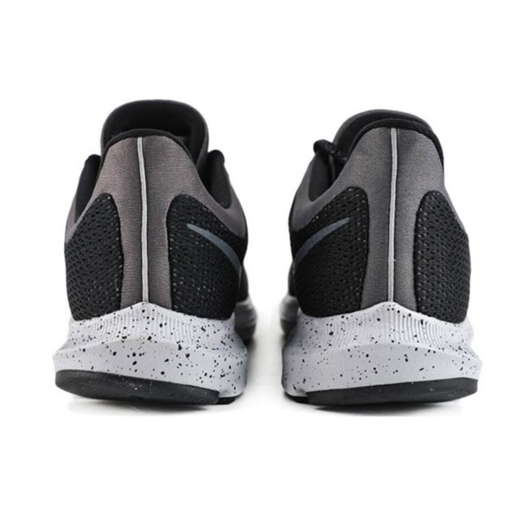 Nike Quest 2 SE