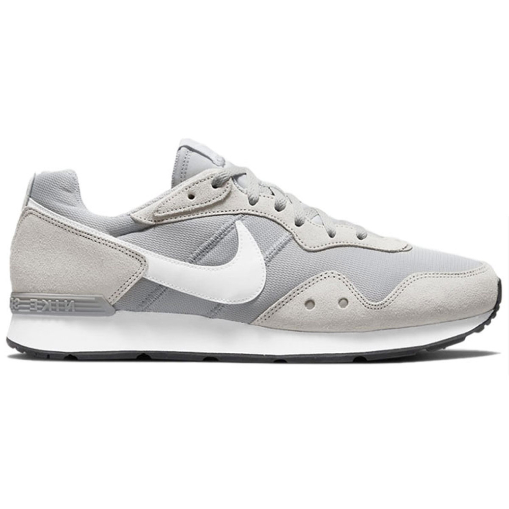 Nike Venture Runner