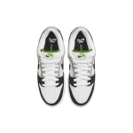 Nike Dunk SB chlorophyll