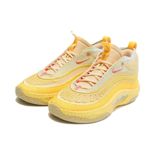 Nike Cosmic Unity 3 "Pale Vanilla"