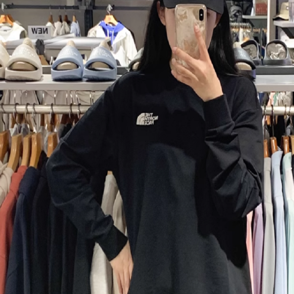 THE NORTH FACE Logo T