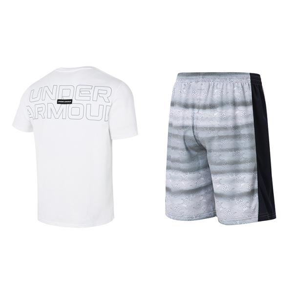 Under Armour Logo T