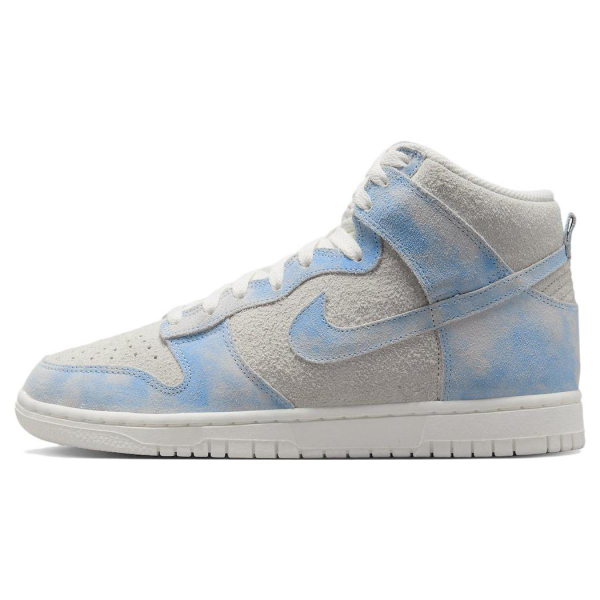 Nike Dunk High “CLOUDS”
