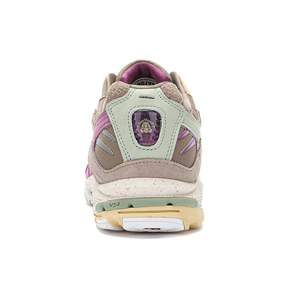 Footpatrol x Mizuno Wave Rider 10