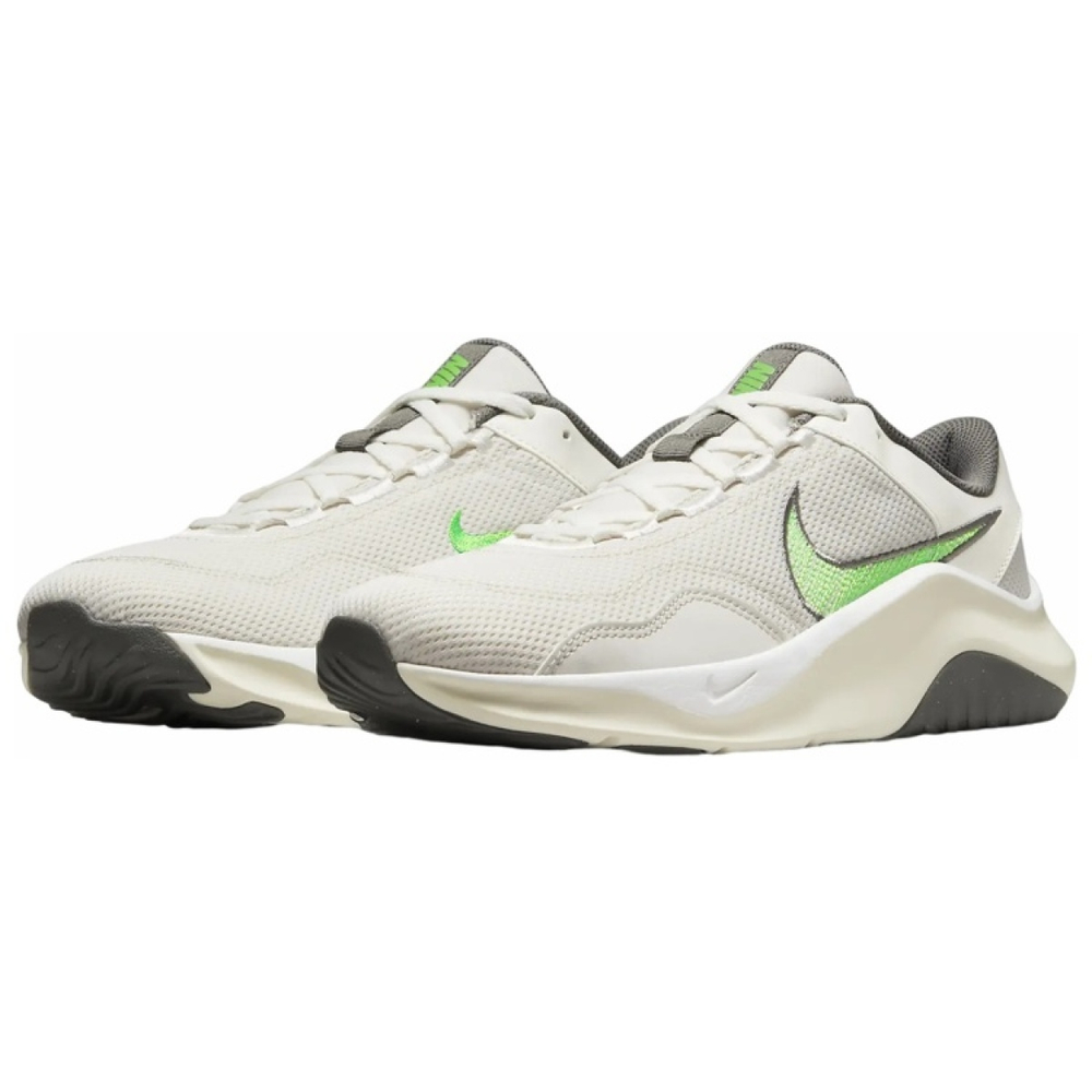 Nike Legend Essential 3