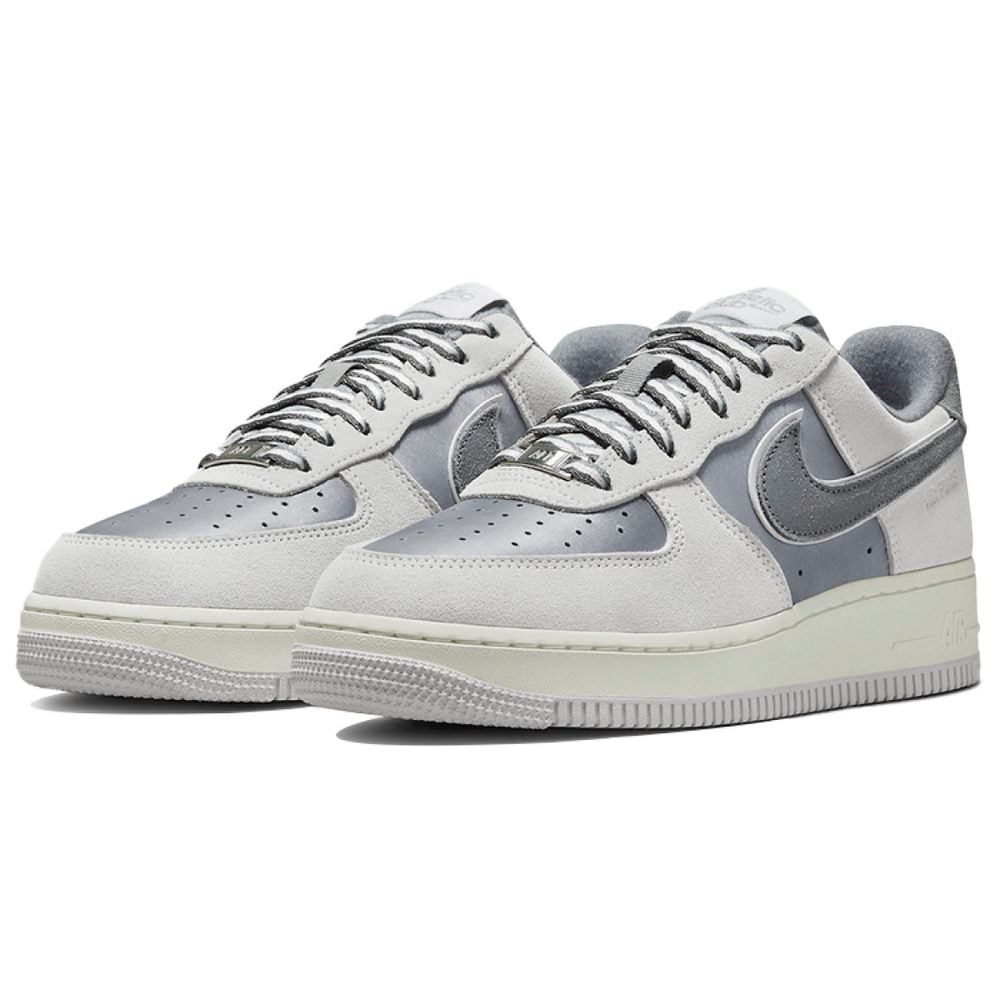 Nike Air Force 1 LX