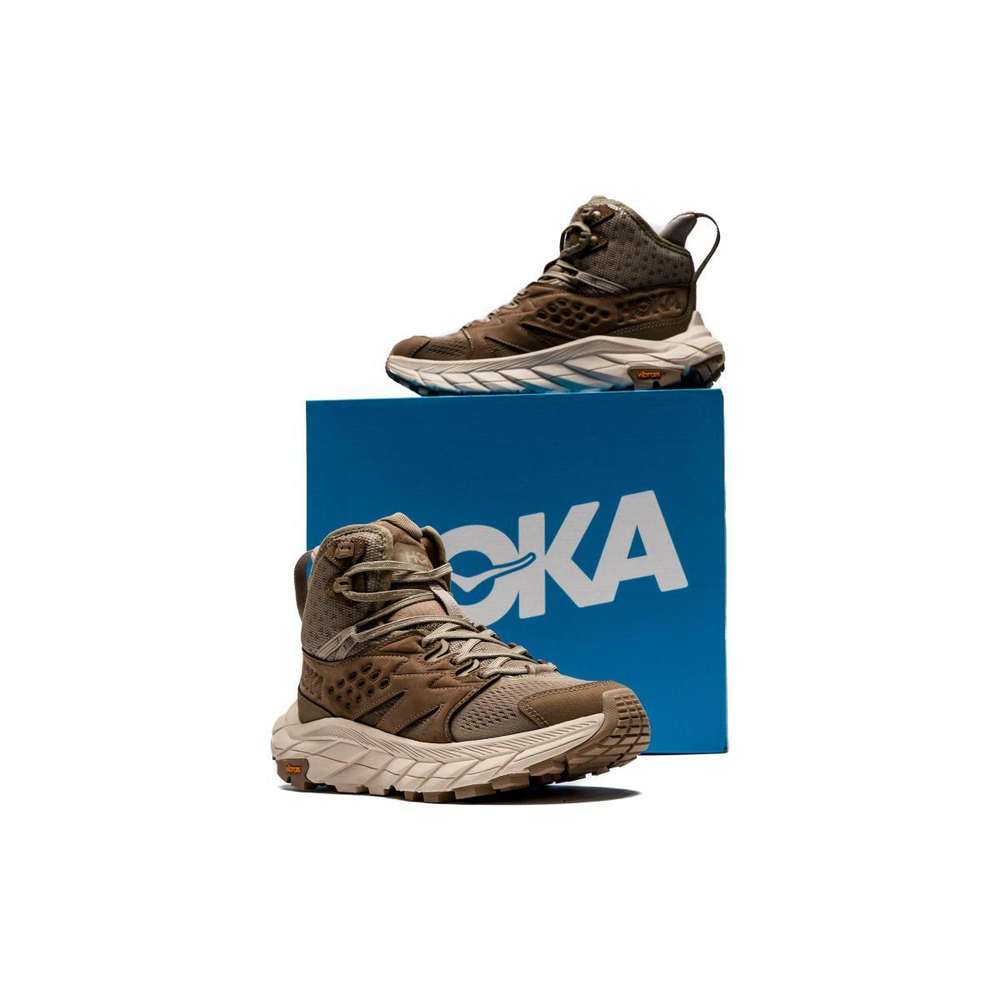 HOKA ONE ONE