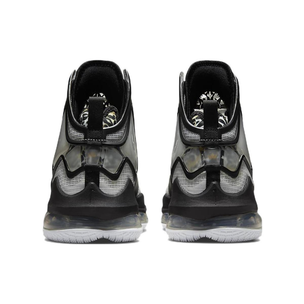 Nike Lebron 19