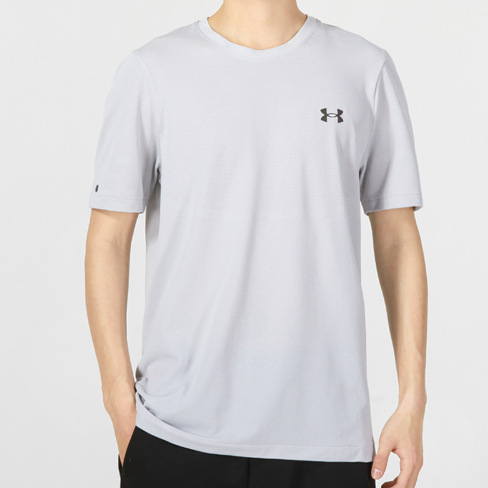 Under Armour T