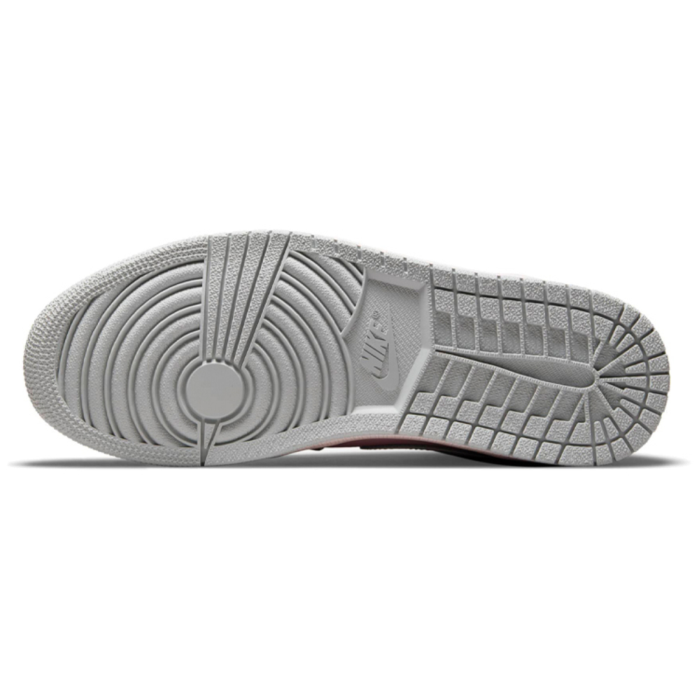 Jordan Air Jordan 1 low se "champagne" PU Logo