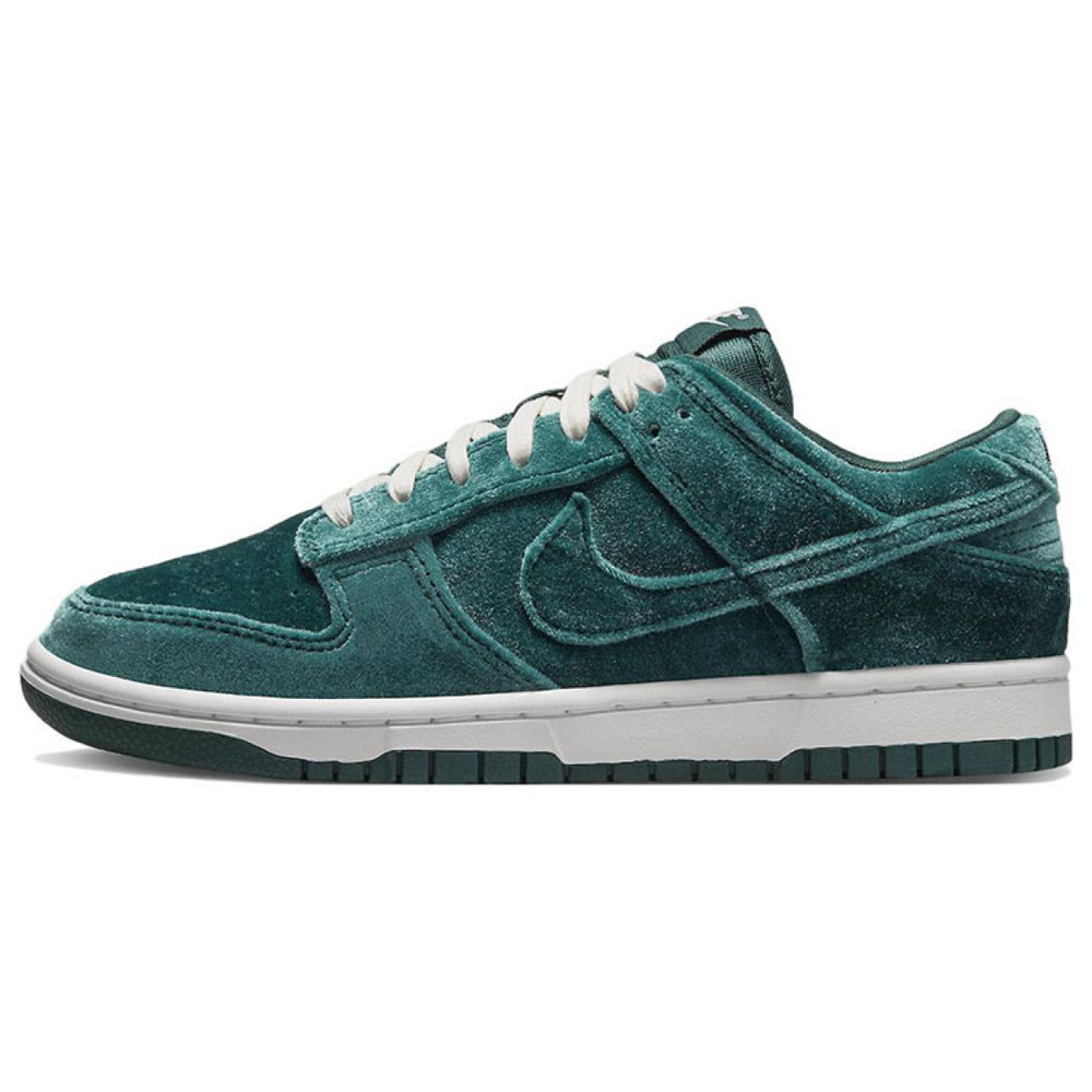 Nike Dunk "Atomic Teal"