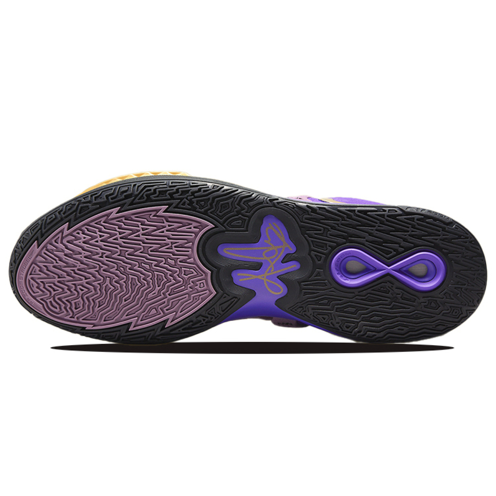 Nike Kyrie 8 infinity EP "Universe" 8