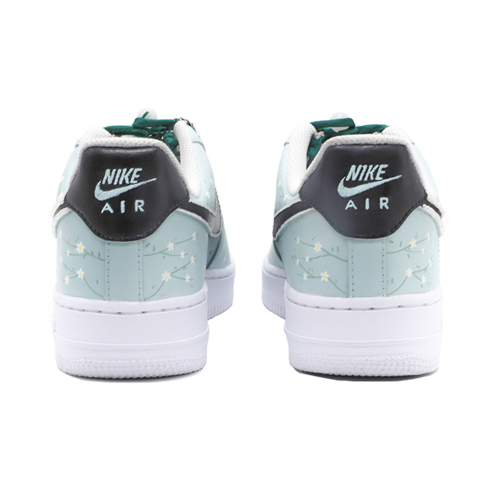 【 】 Nike Air Force 1