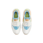 Nike Huarache SE "Easter"