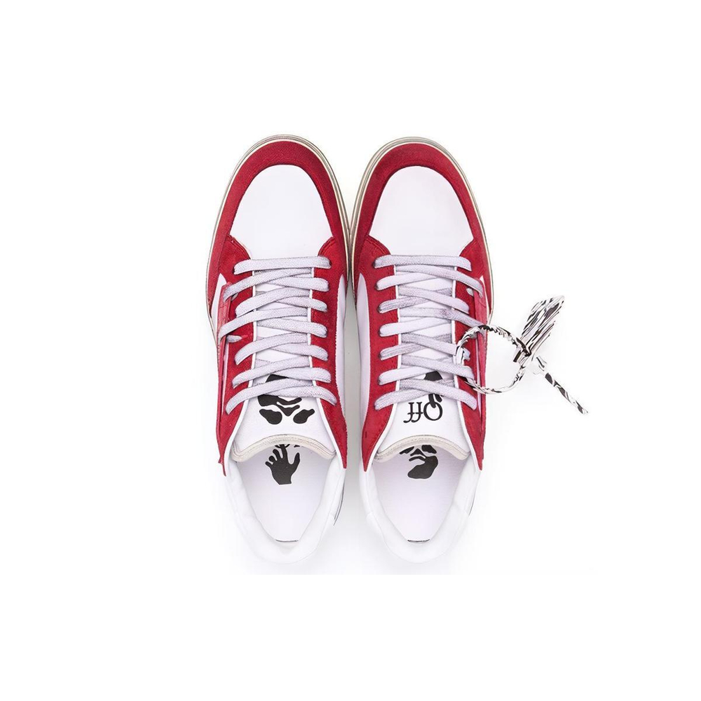OFF-WHITE