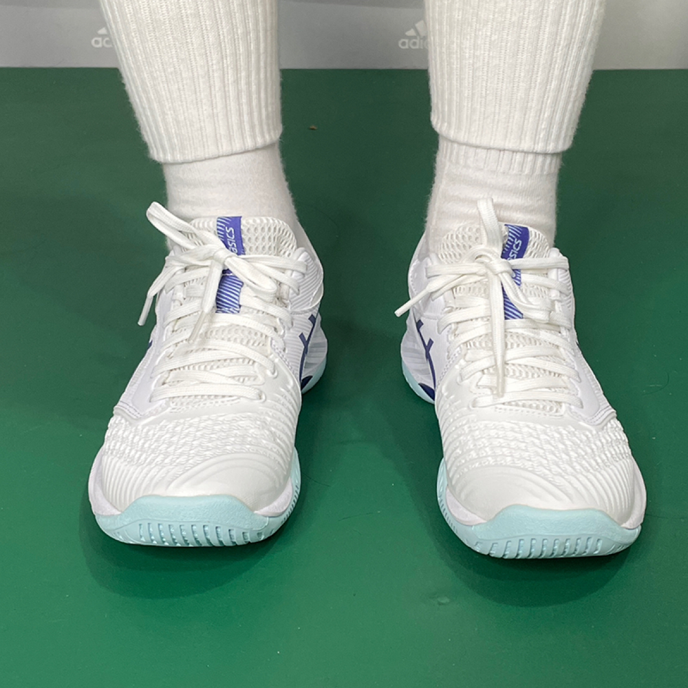 Asics Gel-Tactic 12