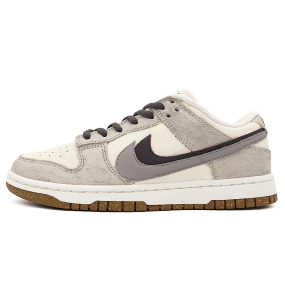 【 】 Nike Dunk SE