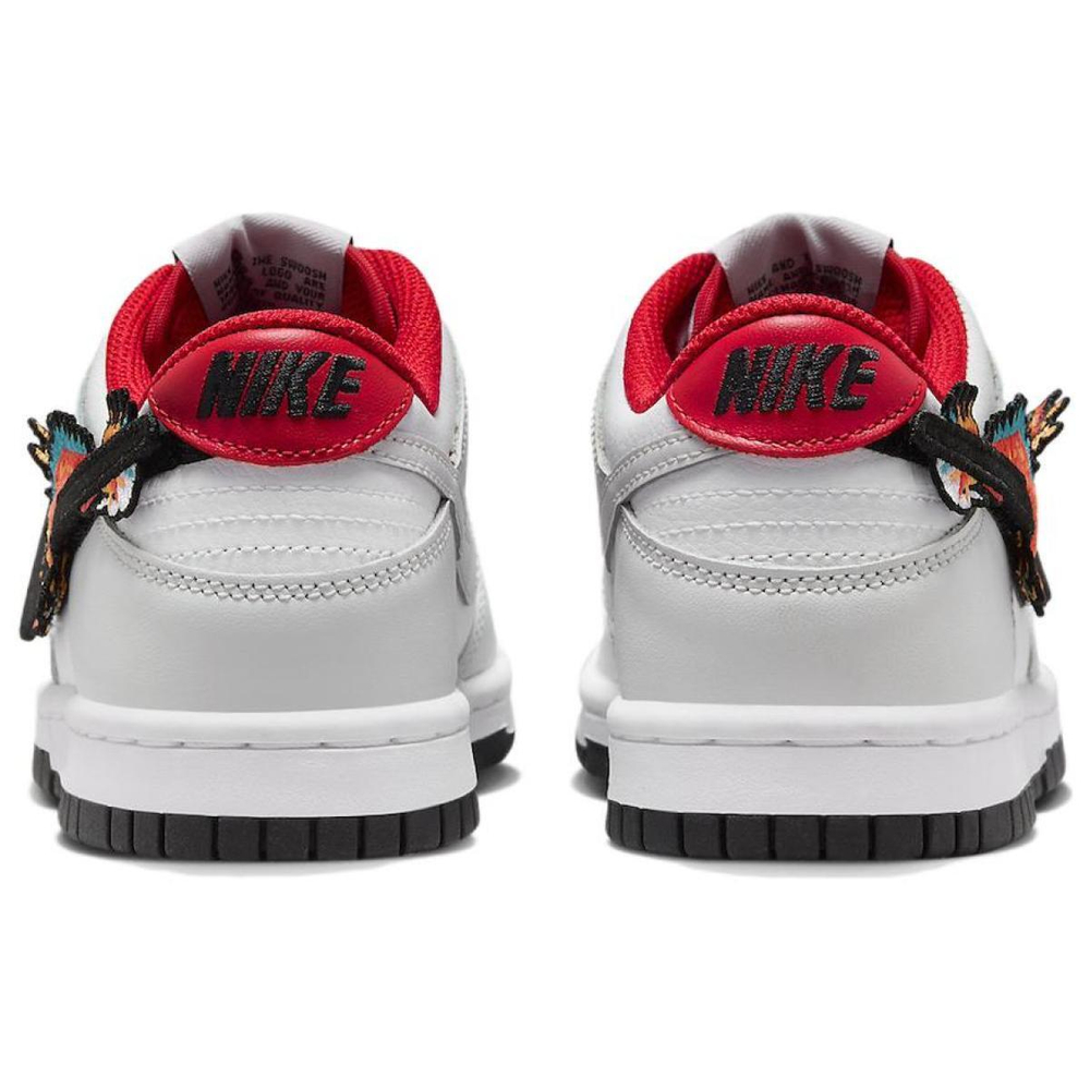 Nike Dunk "Year of the Dragon"