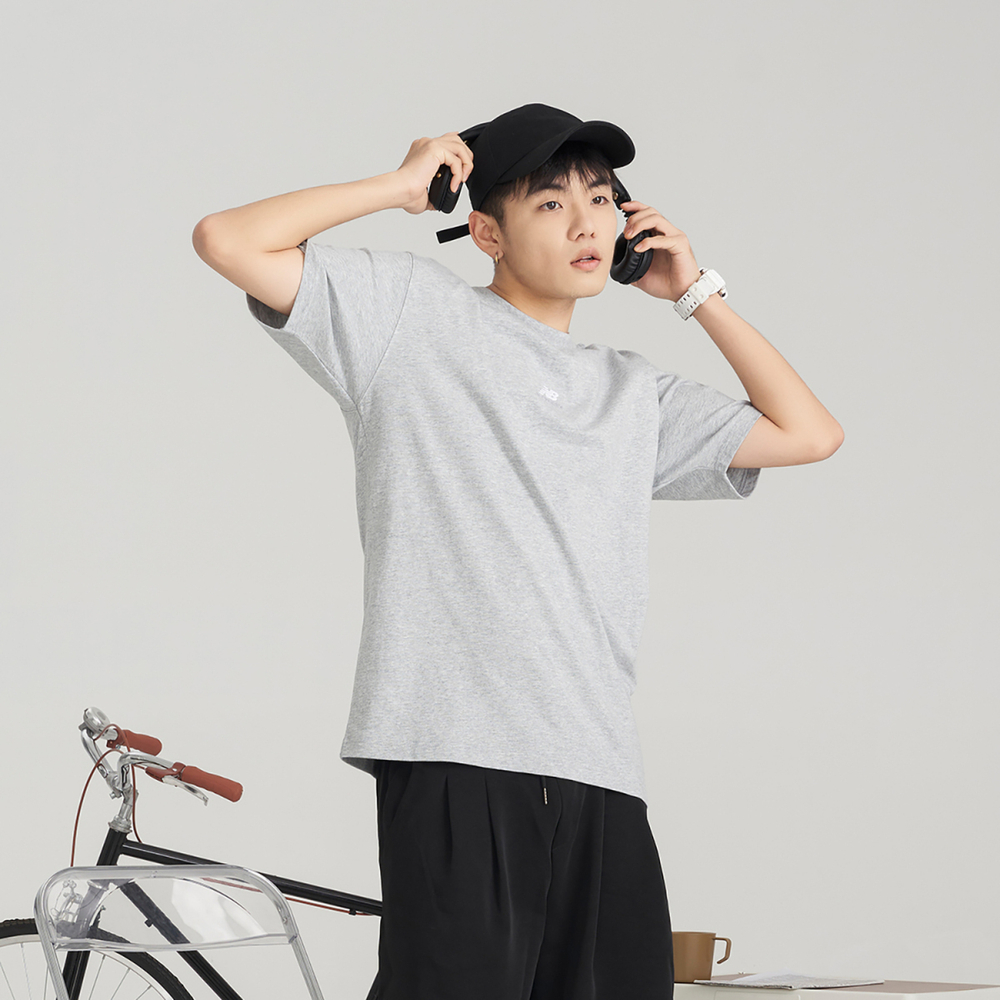 New Balance logo T