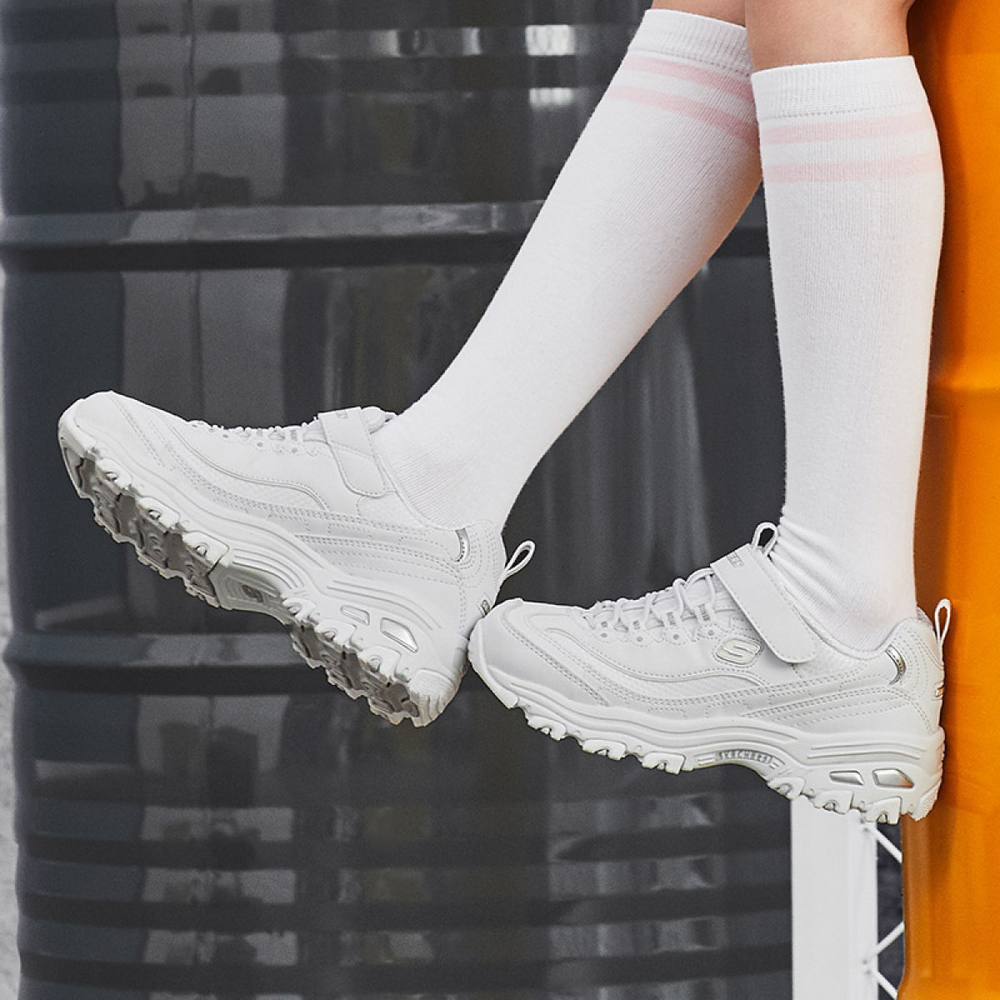 Skechers