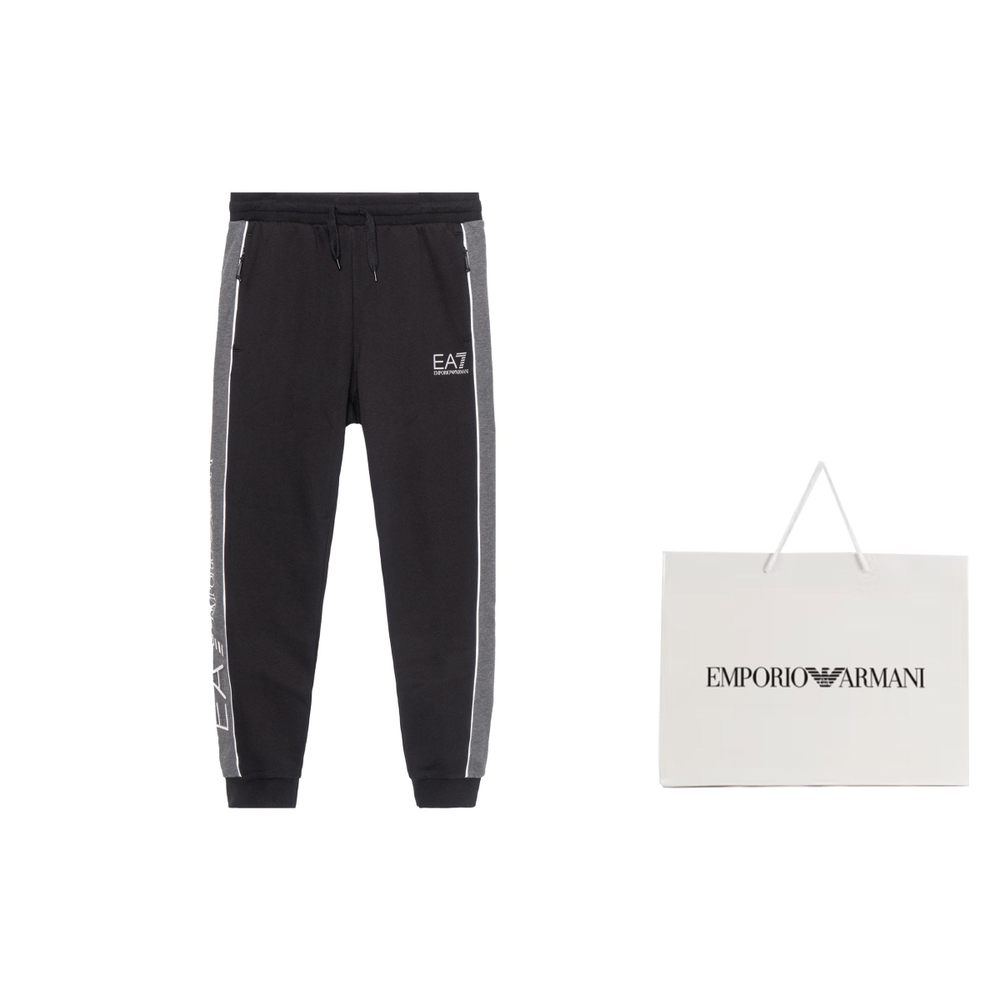 EMPORIO ARMANI EA7 Logo