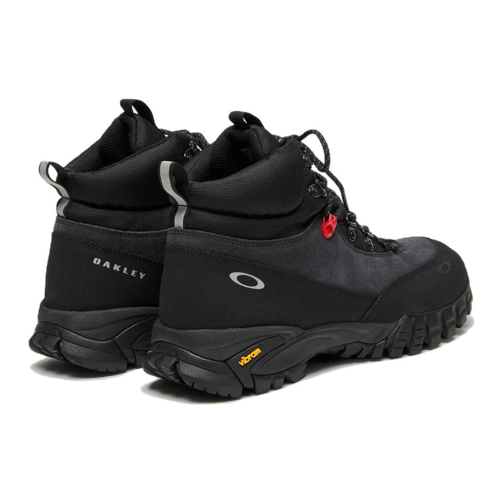 Oakley Traverse