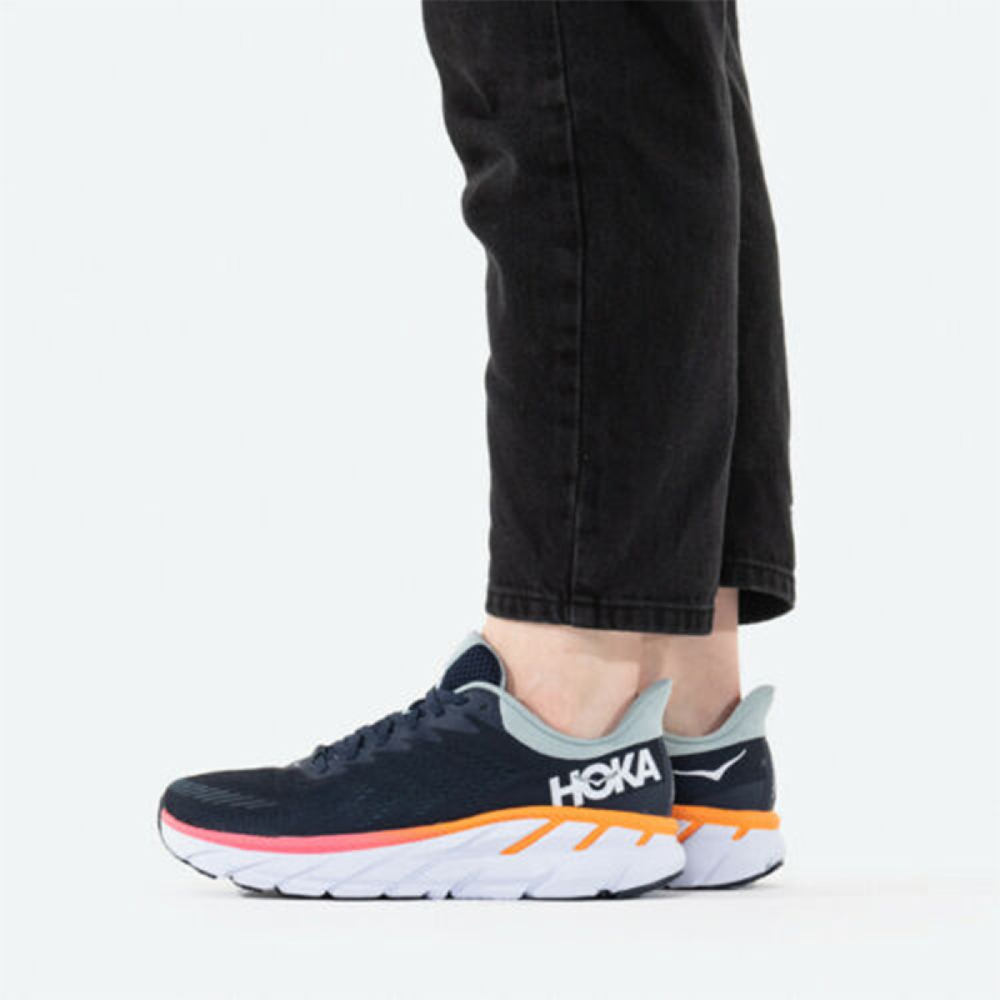 HOKA ONE ONE Clifton 7