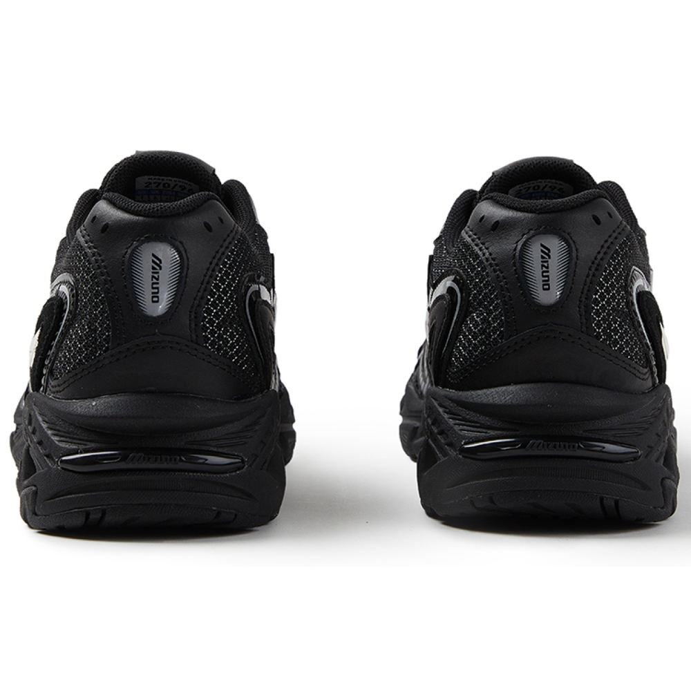 Mizuno Adventure Twe