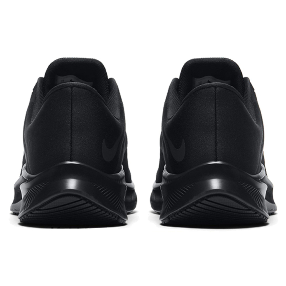 Nike Quest 3