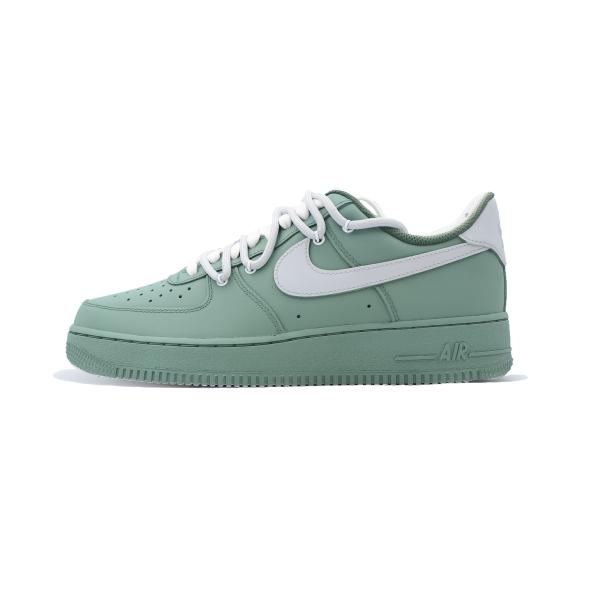 【 】 Nike Air Force 1