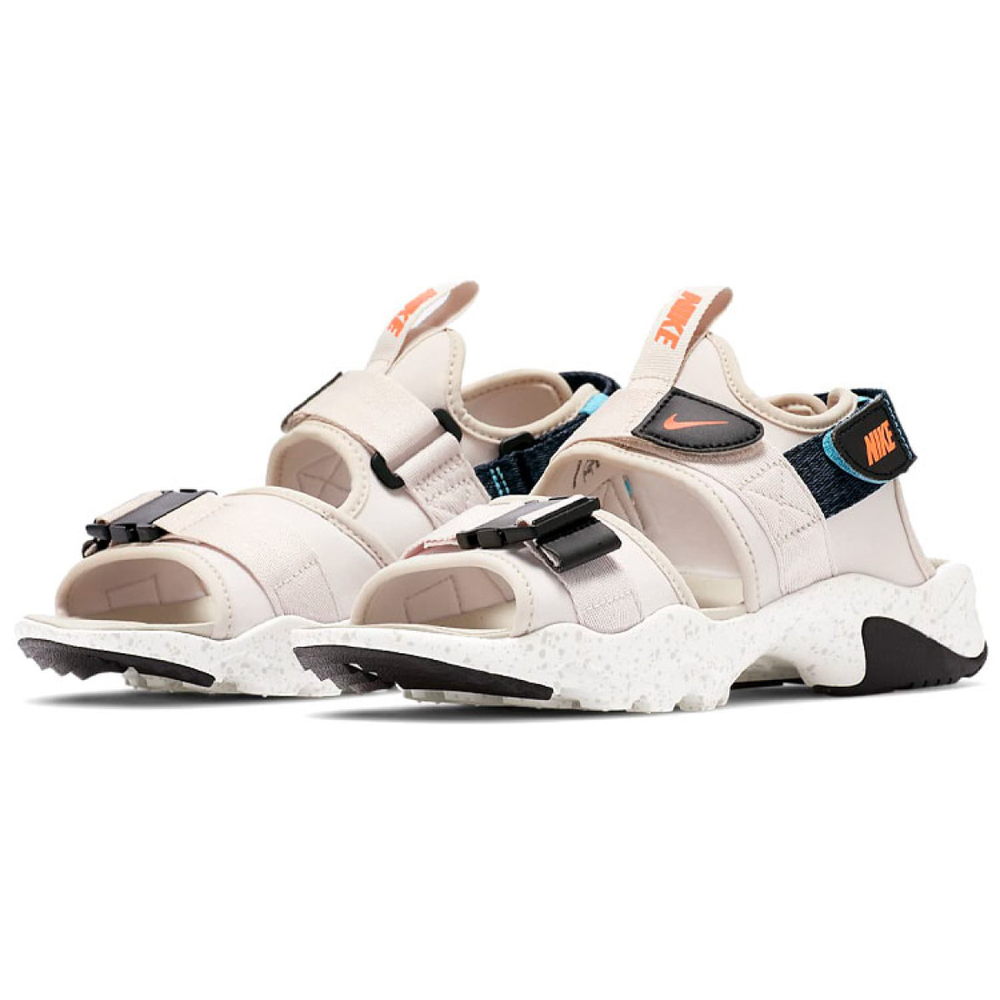 Nike Canyon