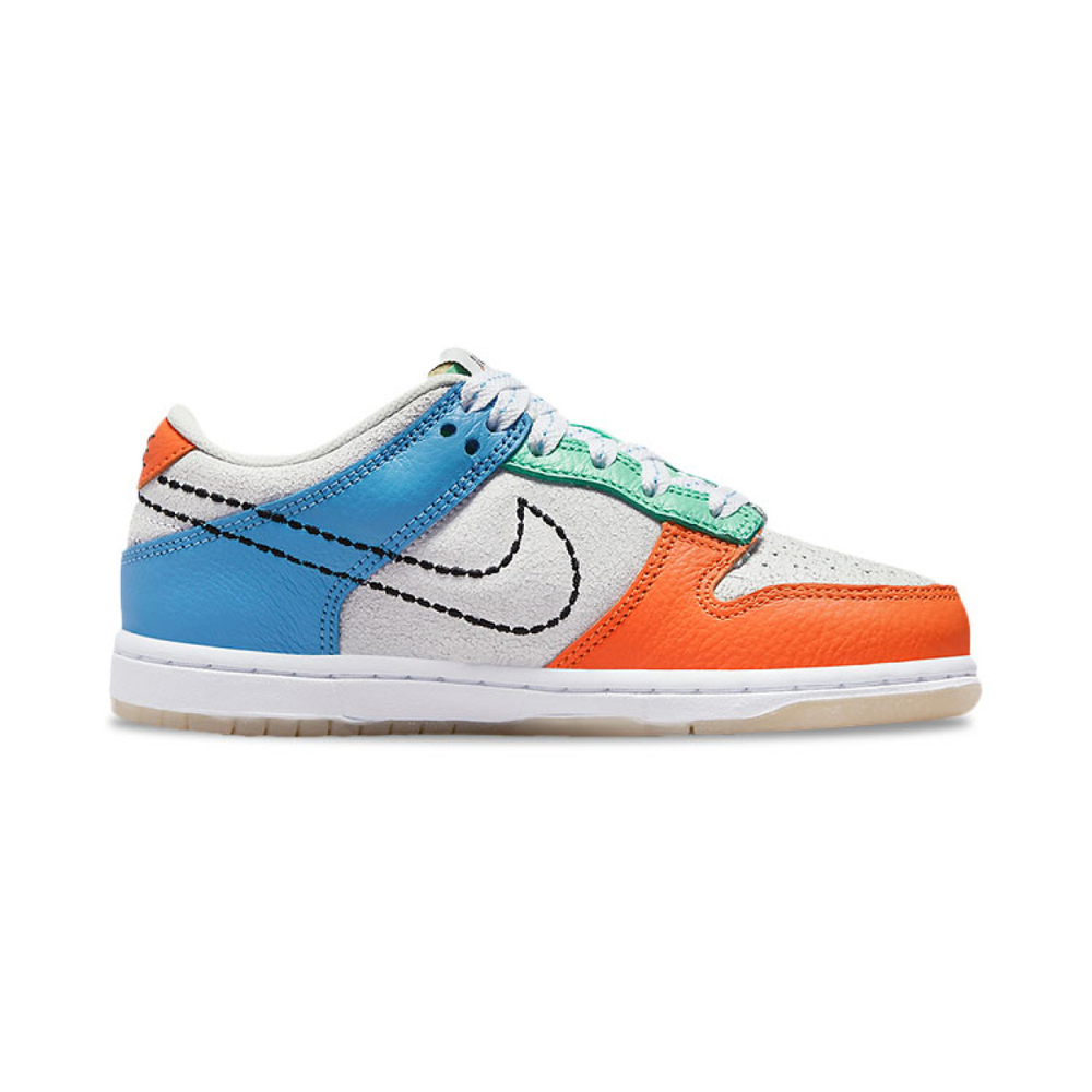 Nike Dunk "Nike 101"