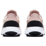 Nike REVOLUTION 5