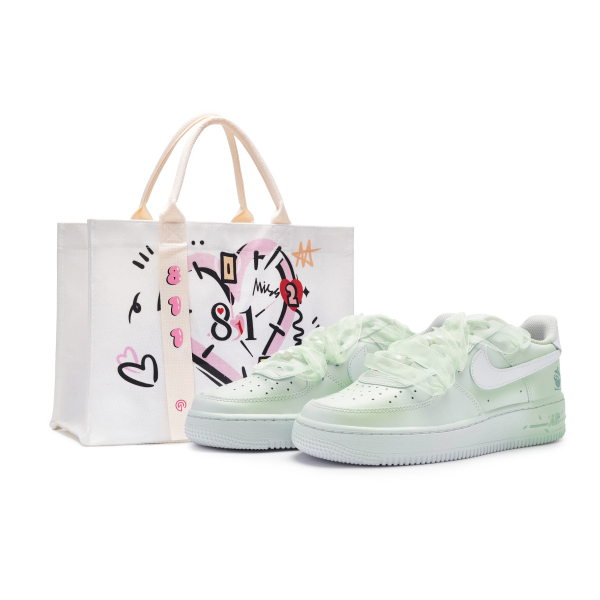 【 】 Nike Air Force 1 811 GS